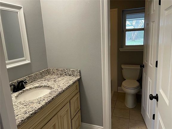 5th image of 11054 Terri Dr