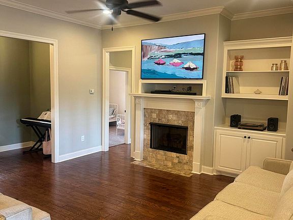 5th image of 105 Kings Ln