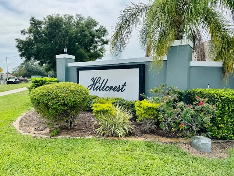 838 Hillcrest Dr — Photo 12