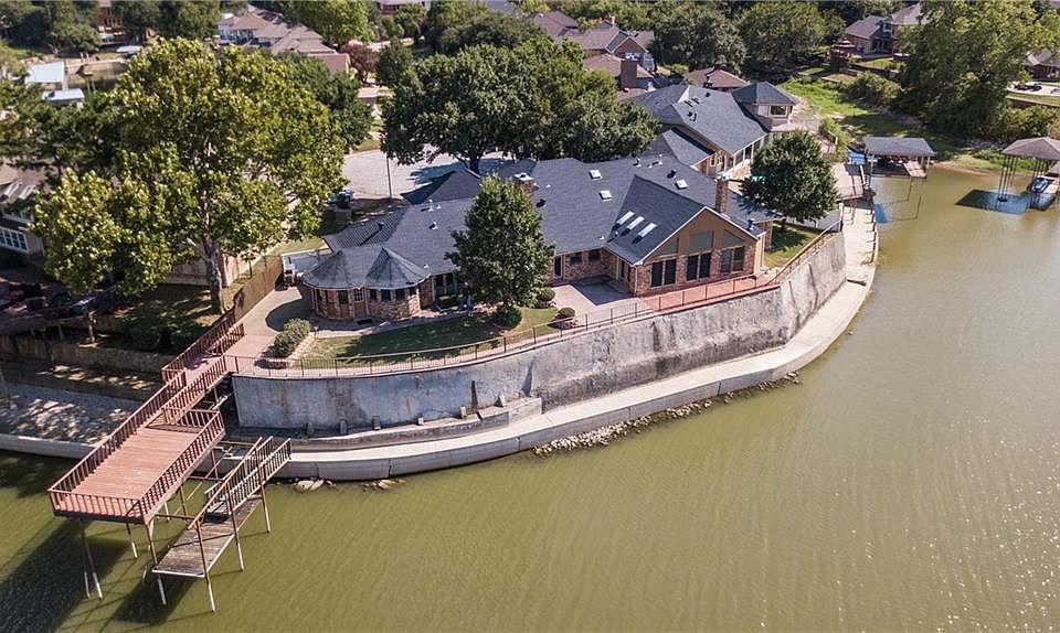 1st image of 3500 Yachtclub Ct