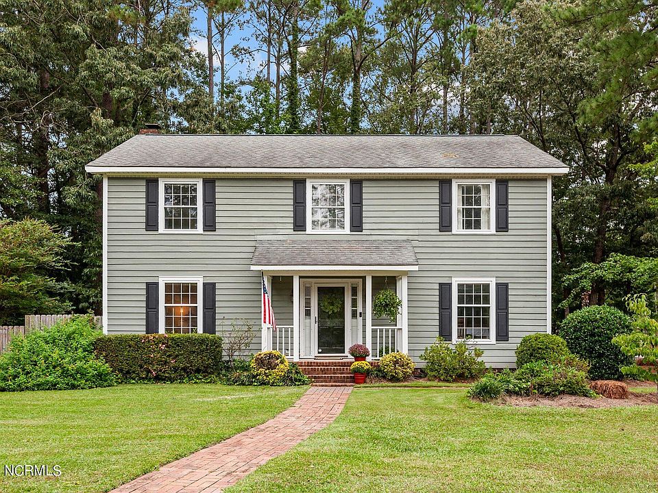 1st image of 405 Greenwood Drive