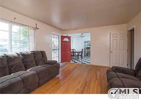 5th image of 2674 Baily Ave
