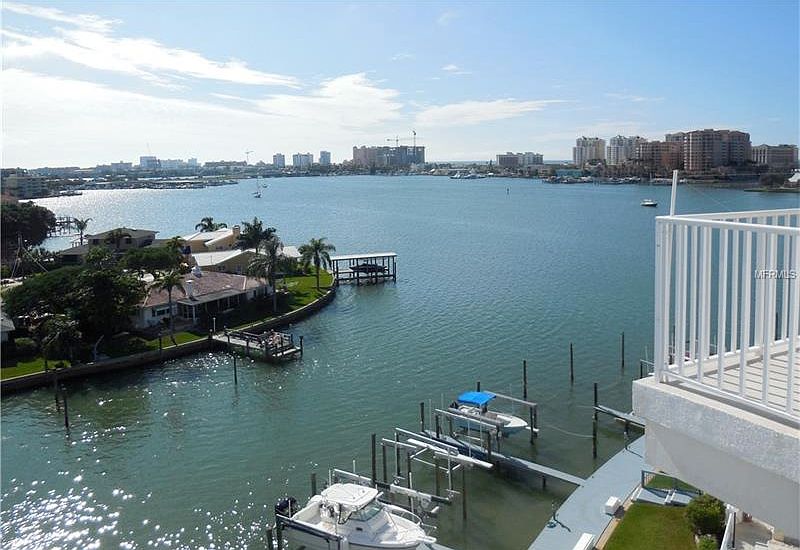 1st image of 610 Island Way APT 602