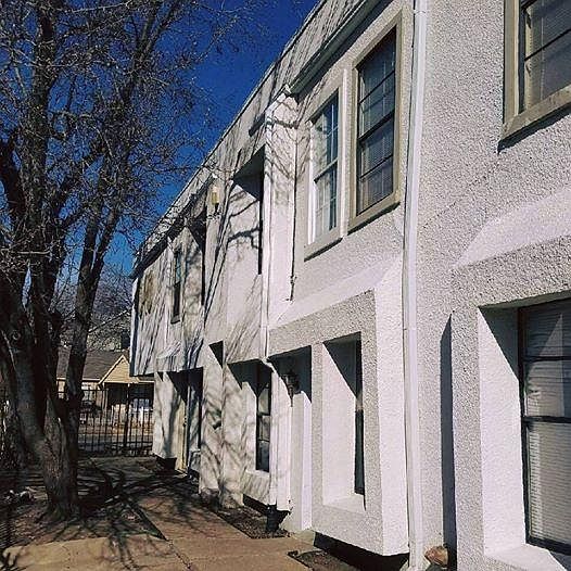 2nd image of 4040 Brown St APT 9