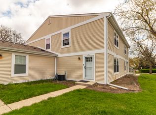 305 Somerset Ln #305, Vernon Hills, IL