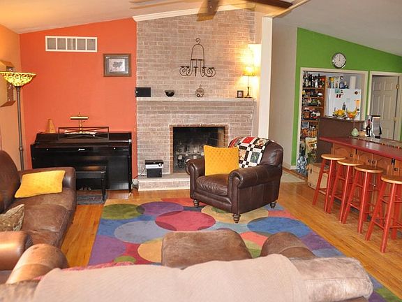 4th image of 624 Dorchester Dr