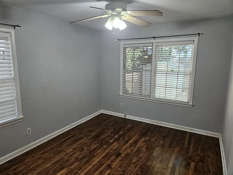 3931 Dexter Ave — Photo 17