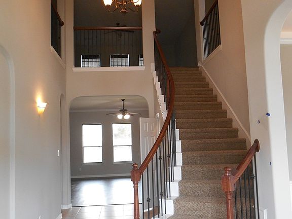 4th image of 3922 Bowie Bend Ln