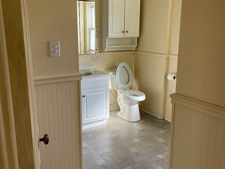 211 E Sheridan Ave — Photo 17