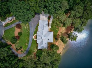 1665 Huntingdon Trl, Sandy Springs, GA 30350