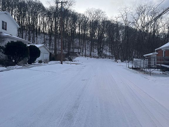 5th image of 15 Indiana Ave