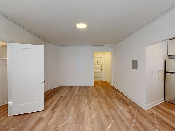 306- Studio