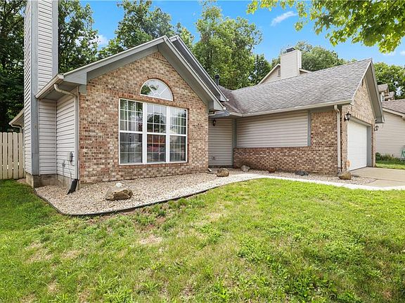 4th image of 5643 Crystal Woods Dr