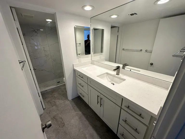 2286 N Junipero Ave — Photo 18