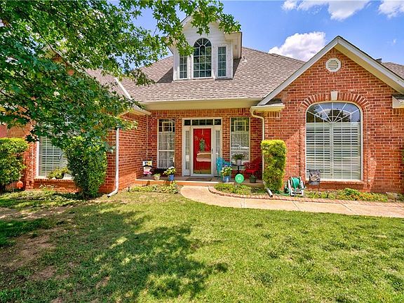2nd image of 11812 Sorrento Ln