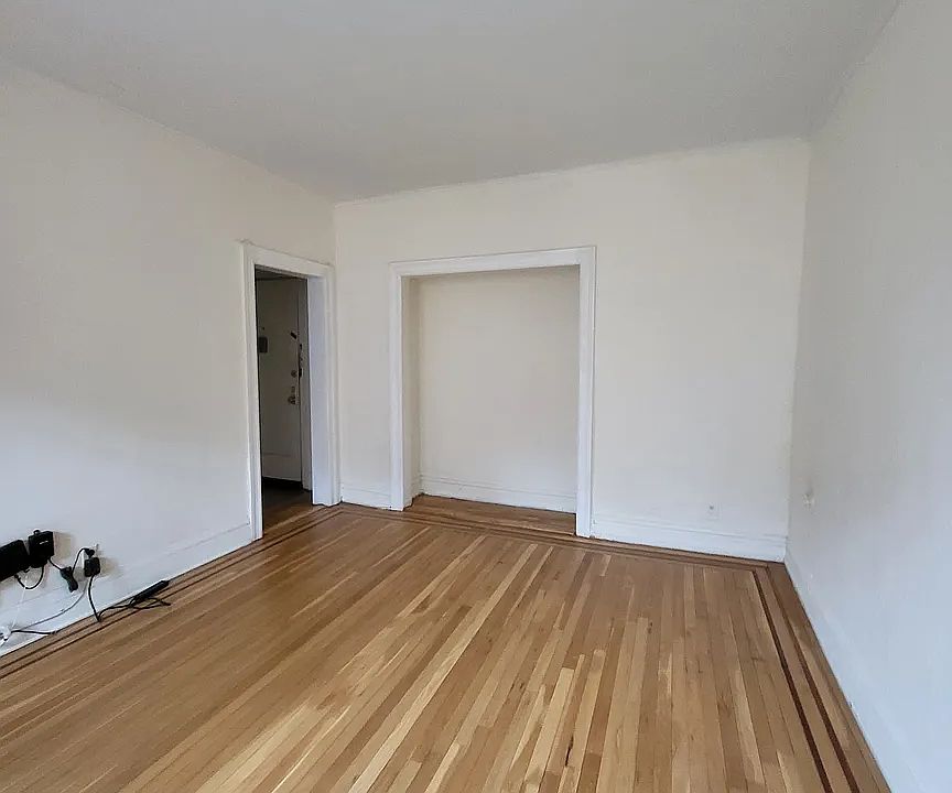 1st image of 11525 84th Ave APT 3K