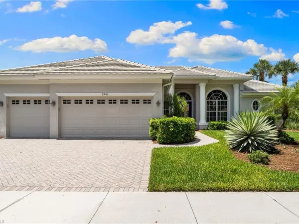 1901 Winding Oaks Way, Naples, FL 34109