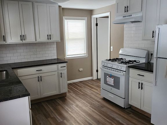 4th image of 862 E 245th St #862