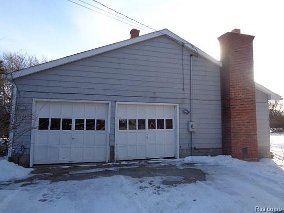 2nd image of 8074 Dover Dr
