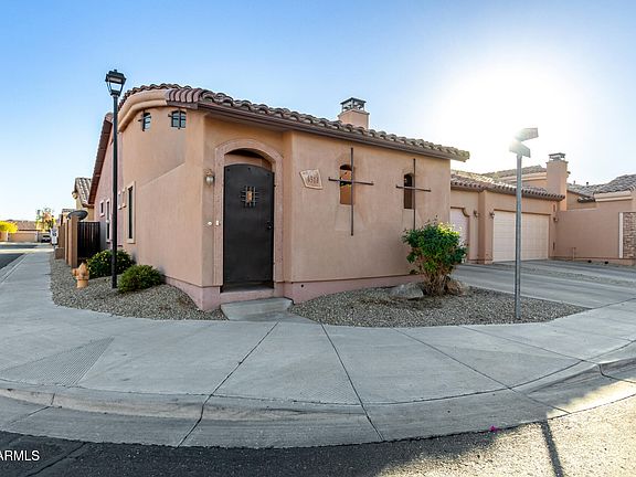 3rd image of 4511 W VALENCIA Drive