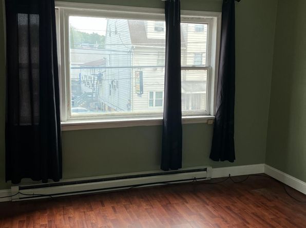 41-43 N Lehigh Ave #1, Frackville, PA 17931