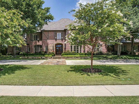 2nd image of 5709 Seville Ct