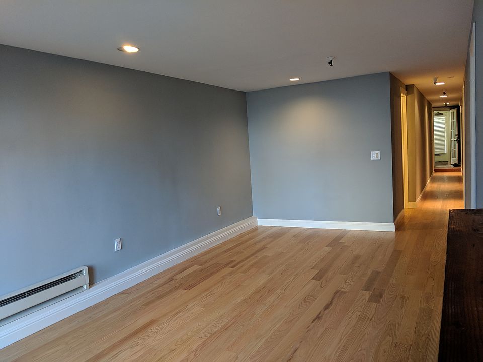 1st image of 262 Frederick St APT 1