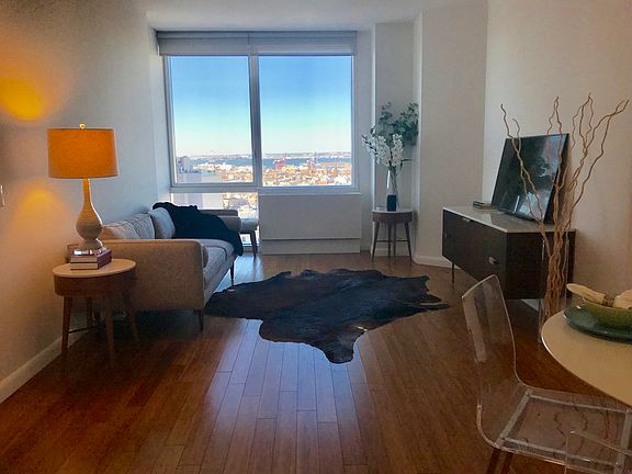 3rd image of 66 Rockwell Pl APT 33H