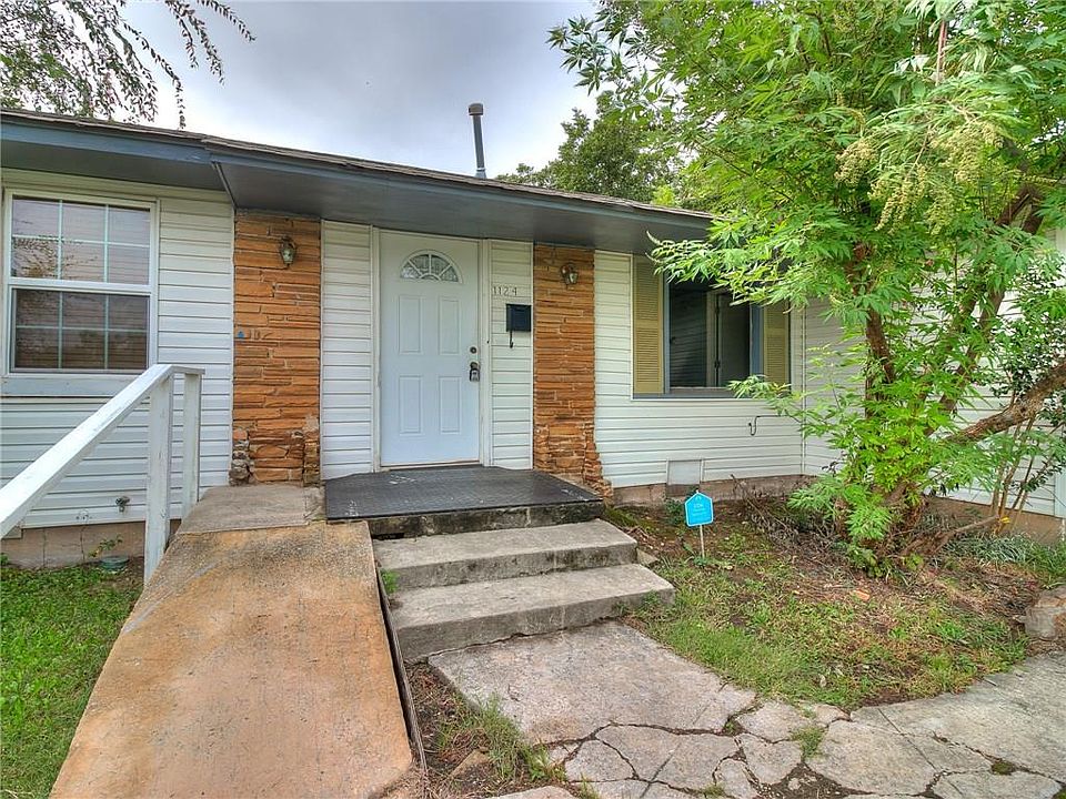 1st image of 1124 SW 51st St