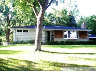 11527 Palmer Cir, Bloomington, MN 55437