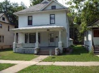521 S Rosewood Ave, Kankakee, IL 60901