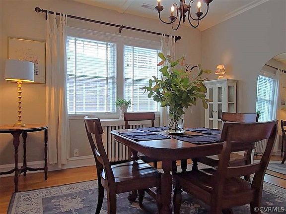 2nd image of 1313 Amherst Ave