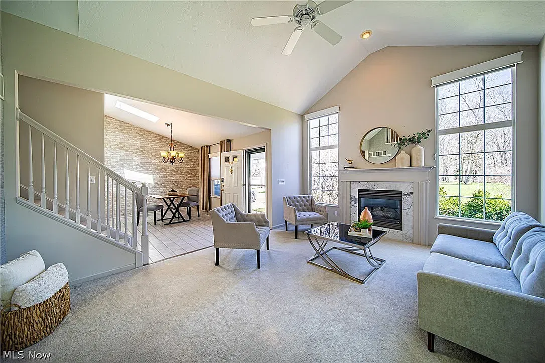 3 bed, 2000 sqft, $2,650 — Photo 3