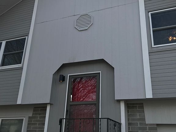 3rd image of 8315 Vernon Ave