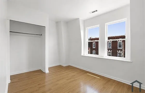 4035 Green St #3 — Photo 9