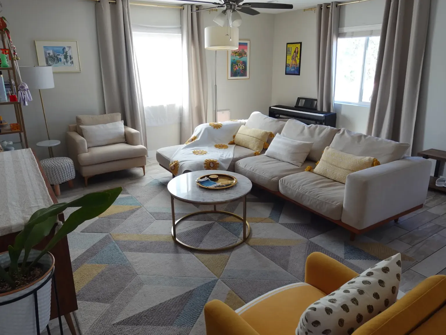 3 bed, 1830 sqft, $2,990 — Photo 2