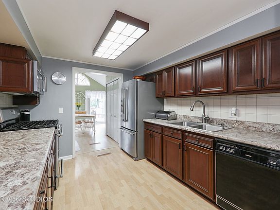 4th image of 12 W Leslie Ln