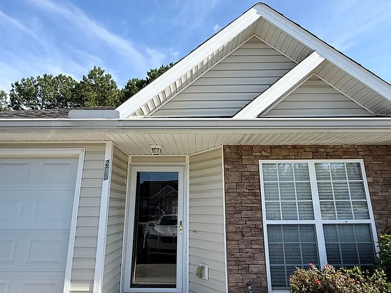 275 Caldwell Cir — Photo 2