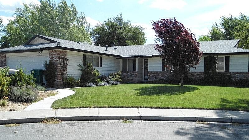 1st image of 945 Sage View Dr #House