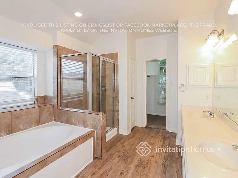 1331 Blackheath Ct — Photo 16