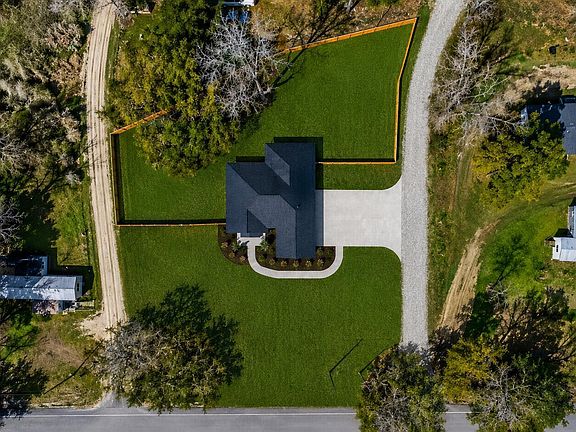 2nd image of 6324 N Highway 17