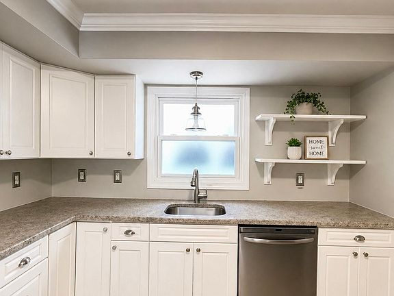 5th image of 656A Avenue E #2