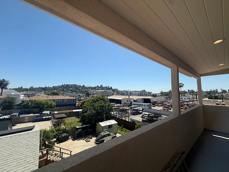 4860 Palm Ave — Photo 3