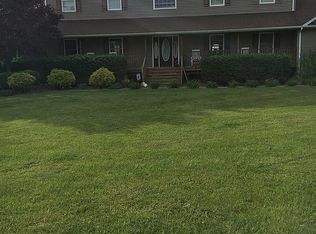 252 Monmouth Rd, Manalapan, NJ 07726