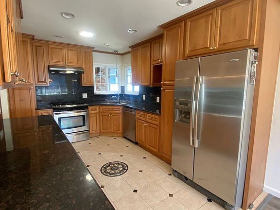 2nd image of 10815 Brookwell Dr