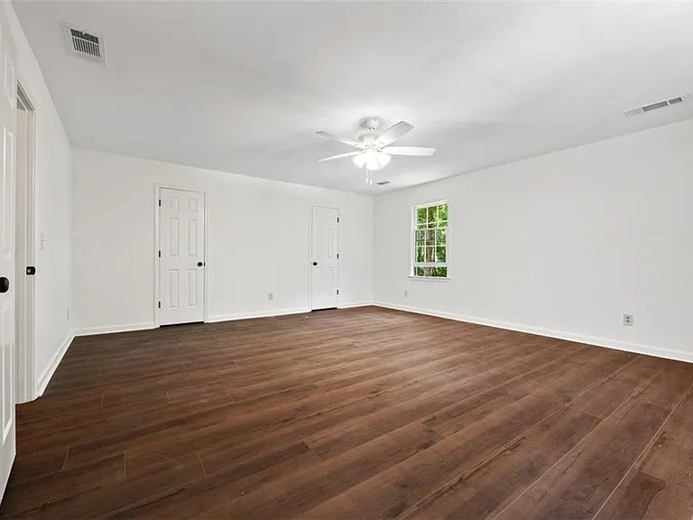 2120 Skyland Cove Ln — Photo 36