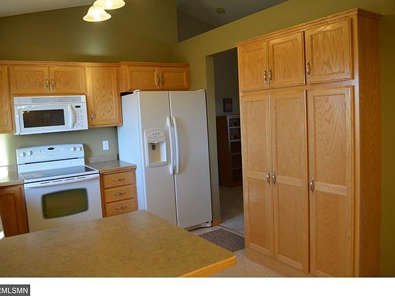 5th image of 1003 Isanti Pkwy