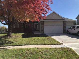 917 SE 8th St, Ankeny, IA 50021
