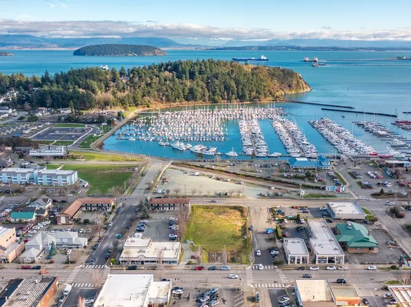 911 - 919 Commercial Avenue, Anacortes, WA 98221