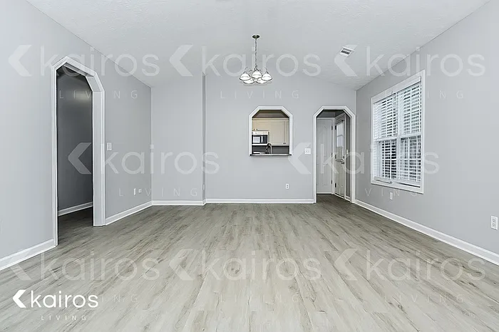 6914 Aldora Dr — Photo 2